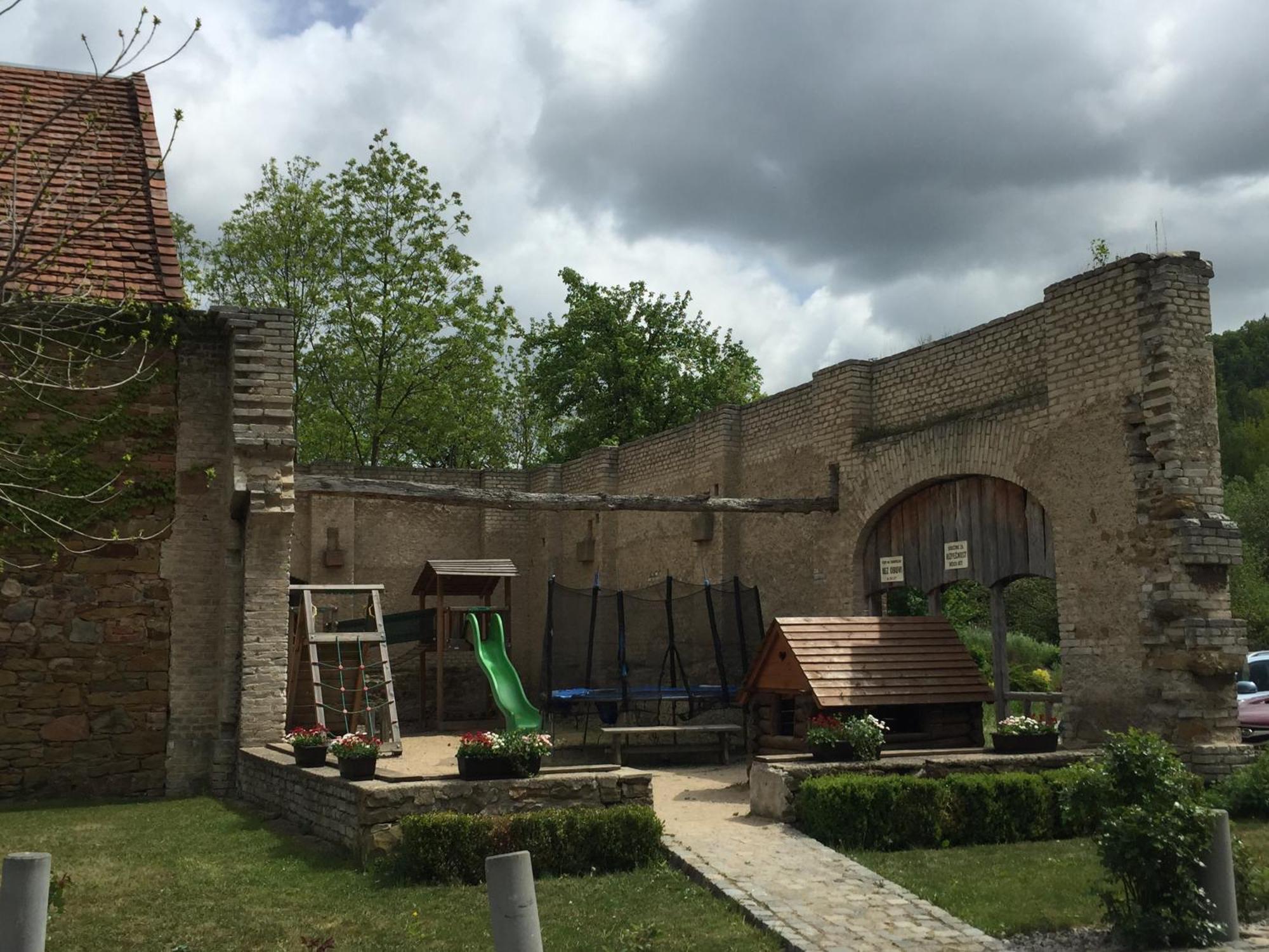 Penzion Ve Stoleti Loděnice المظهر الخارجي الصورة